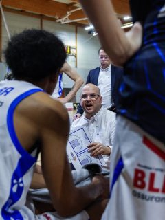 Encore 2 matchs avant la trêve, un long déplacement à Tarbes vendredi puis la réception de Toulouse ! 🔥💪🏼

Réservez votre vendredi 21/11, on veut une salle à guichets fermés pour clôturer en beauté les matchs aller de la phase 1 💙⚡️